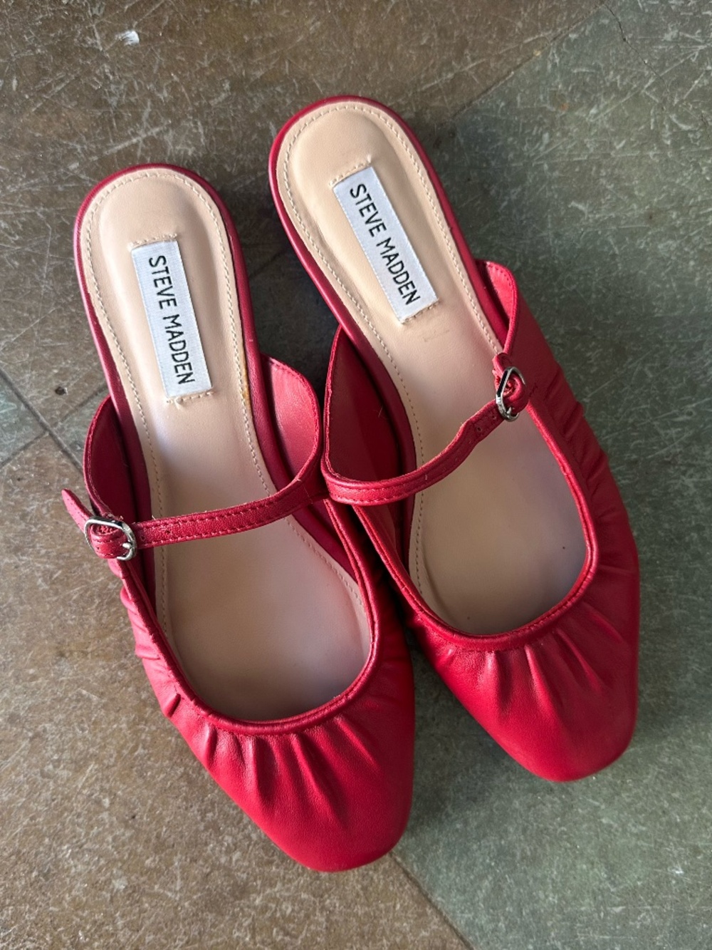 Steve Madden Red Flats